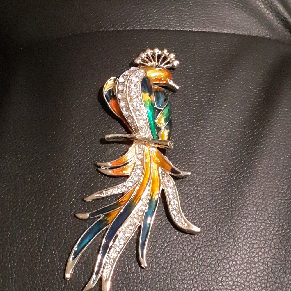 Rhinestone Crystal pendant peacock brooch